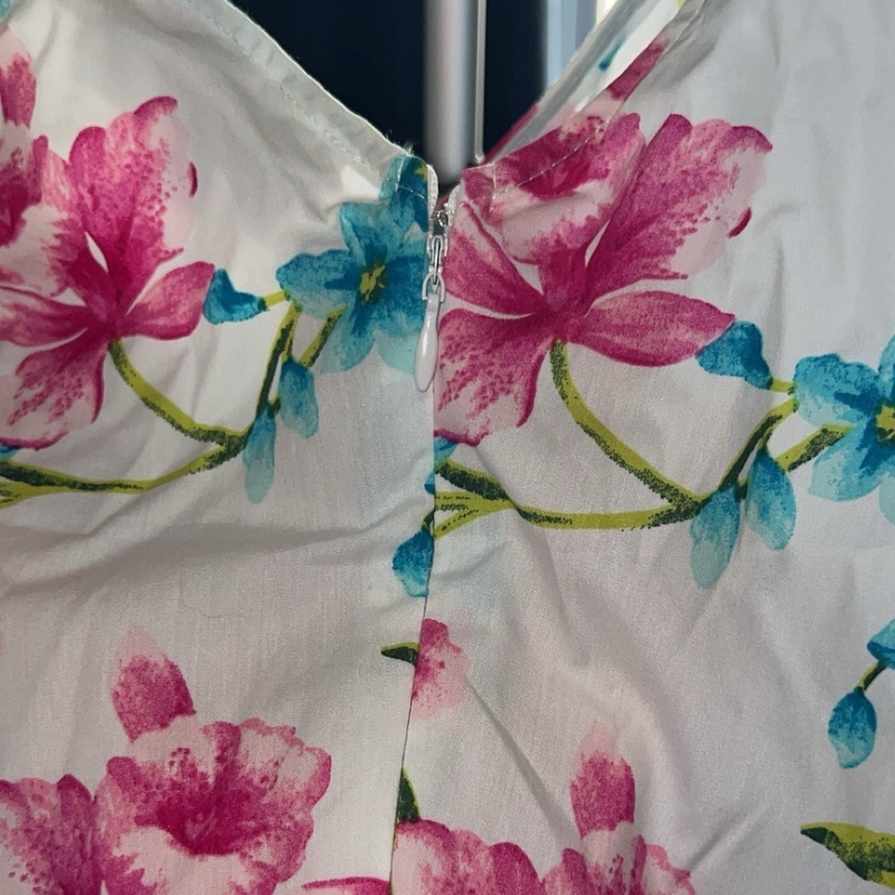 Bright white/pink woven top - Picture 8 of 9